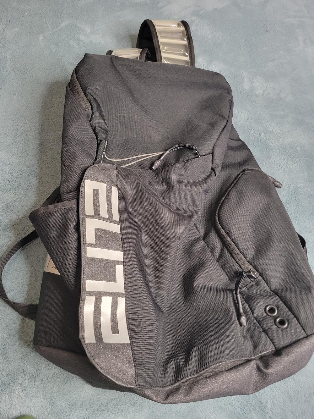 Nike ELITE Logo Men's Backpack - Sleek Urban Carry